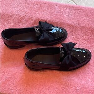 SHEIN Black Patent Loafers with Bow